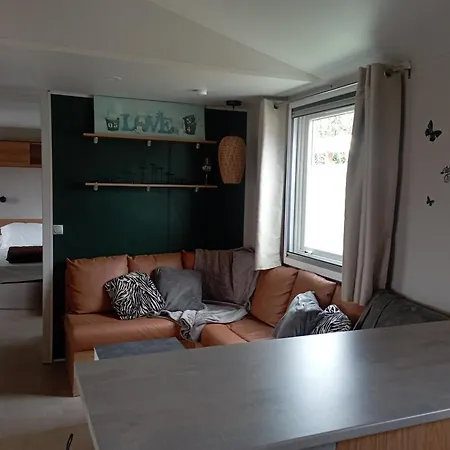 Mobil-home Aventura 2 Par Catherve אתר קמפינג קאנט אן רוסיון